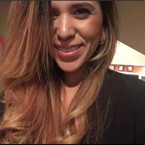 Meet your Posher, Jewel